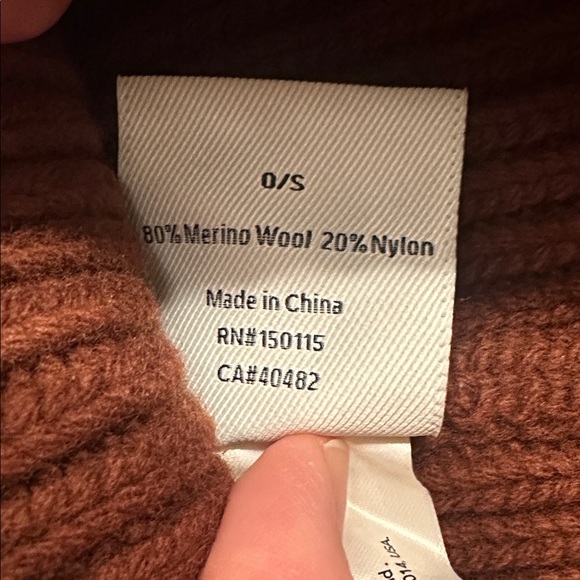 Varley Cresta Rib Beanie / Chocolate - Picture 6 of 6